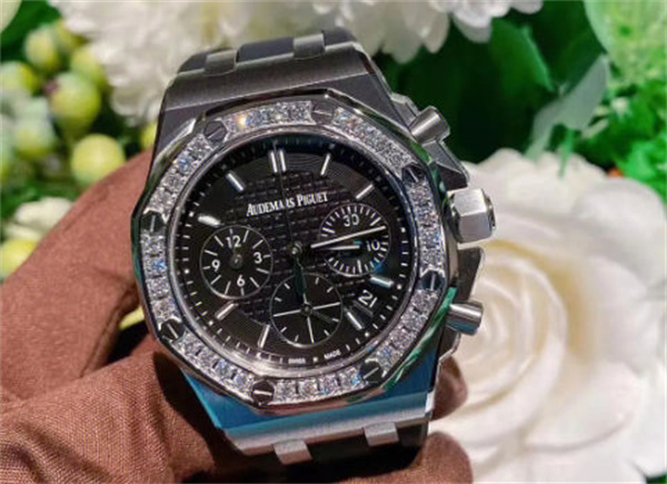 爱彼手表表带过长处理技巧汇总(图) 爱彼手表表带过长处理技巧汇总(图)