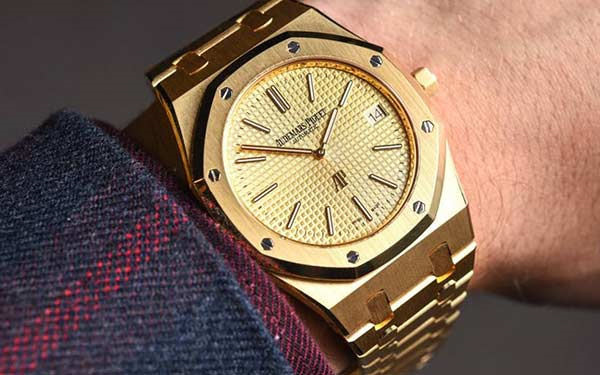 爱彼腕表表壳坏了怎么解决(图) 爱彼腕表表壳坏了怎么解决(图)