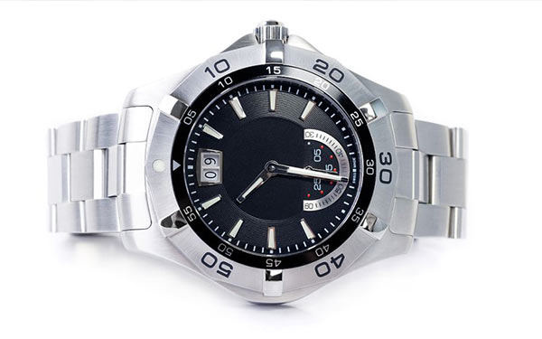 爱彼手表进水了解决办法是什么(图) 爱彼手表进水了解决办法是什么(图)